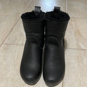 No.6 5" Pull On Shearling Clog Boot on High Heel in Black Leather size 6/36.